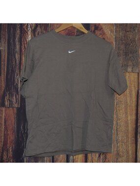 Nike Sportswear Essential Women's Sz S Oversized T-Shirt